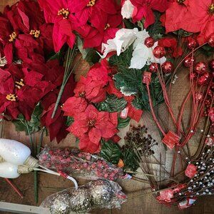 Box of Ashland christmas Noel Flowers/Holiday Decor Mixed Lot Deluxe Bush Box